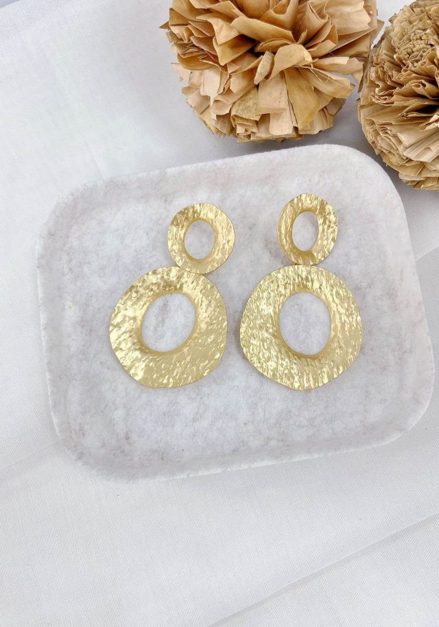 Pendiente Rugoso Dorado