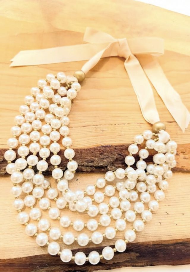 Collar Perlas Blancas